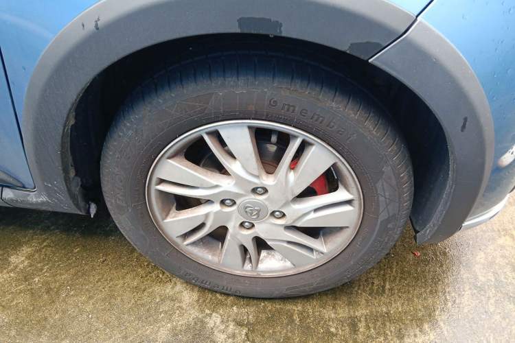 Used CHANGAN OSHAN Olisway 2013 1.4L Manual Jingxiang Model Right Front Wheel Hub