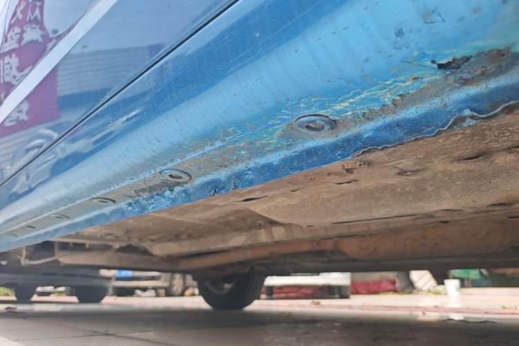 Used CHANGAN OSHAN Olisway 2013 1.2L Manual Elite Model Right Side Sill