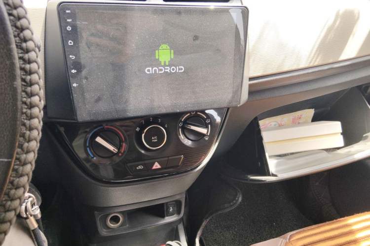 Used CHANGAN OSHAN Olisway 2013 1.2L Manual Elite Model Audio And AC Panel