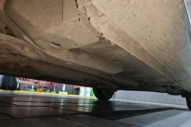 Used CHANGAN OSHAN Olisway 2013 1.4L Manual Jingxiang Model Chassis Front Left