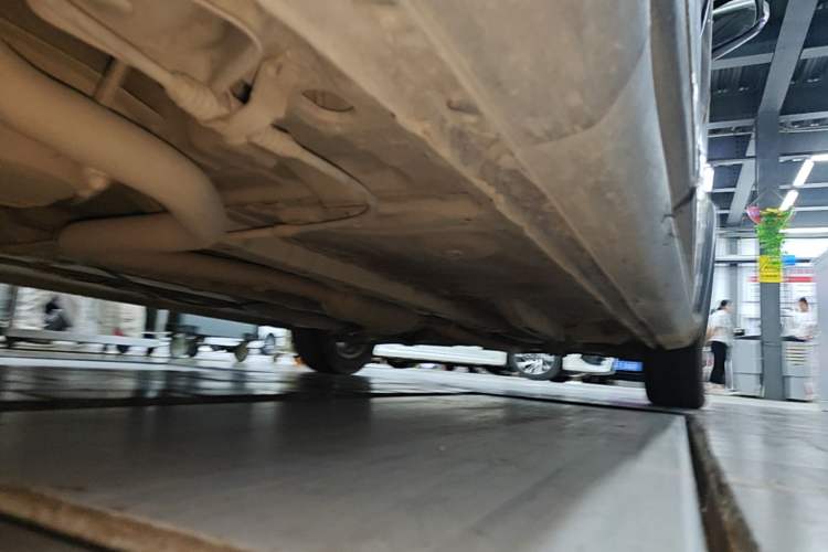 Used CHANGAN OSHAN Olisway 2013 1.4L Manual Jingxiang Model Chassis Rear Right