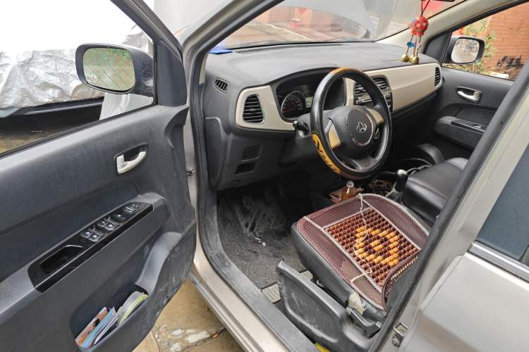 Used CHANGAN OSHAN Olisway 2013 1.2L Manual Elite Model Driver Seat