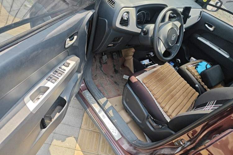 Used CHANGAN OSHAN Olisway 2013 1.4L Manual Jingxiang Model Driver Seat