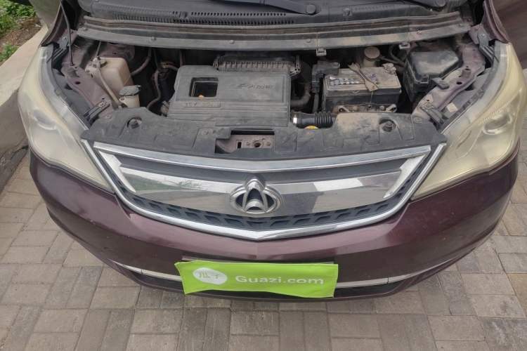 Used CHANGAN OSHAN Olisway 2013 1.2L Manual Elite Model Engine Bay