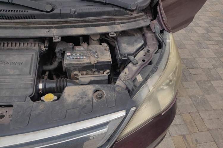 Used CHANGAN OSHAN Olisway 2013 1.2L Manual Elite Model Engine Bay Left