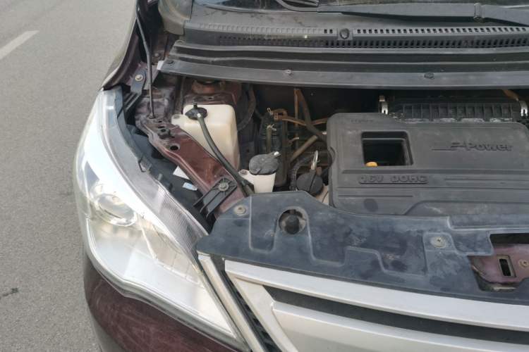 Used CHANGAN OSHAN Olisway 2013 1.2L Manual Comfort Model Engine Bay Right