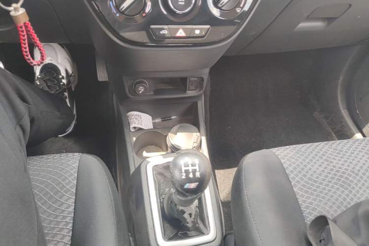 Used CHANGAN OSHAN Olisway 2013 1.4L Manual Jingxiang Model Gear Lever