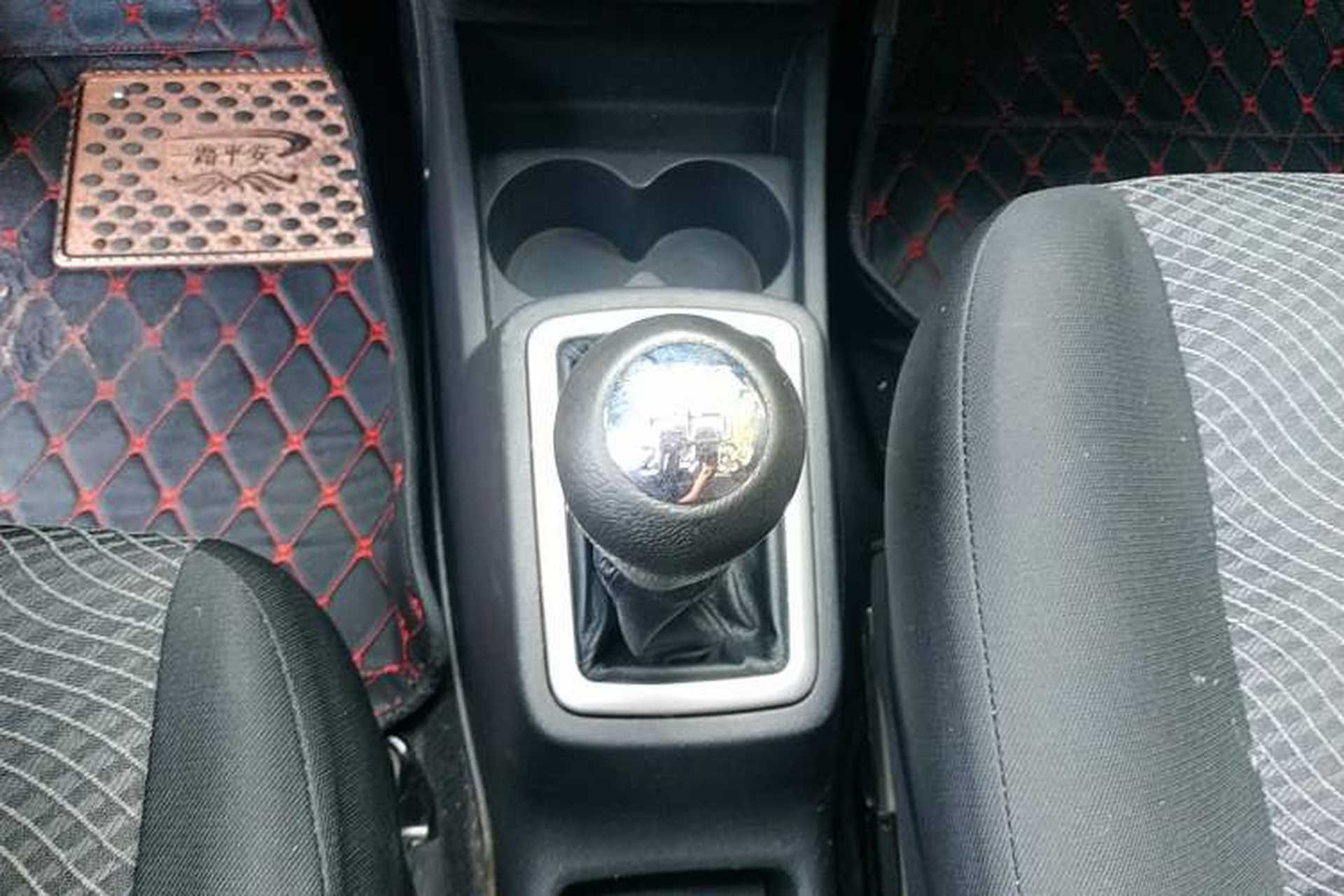 Used CHANGAN OSHAN Olisway 2013 1.2L Manual Elite Model Gear Lever