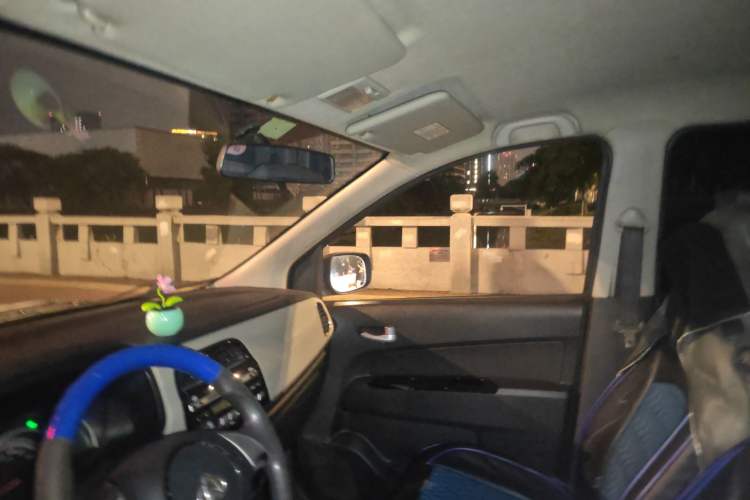 Used CHANGAN OSHAN Olisway 2013 1.2L Manual Elite Model Headliner