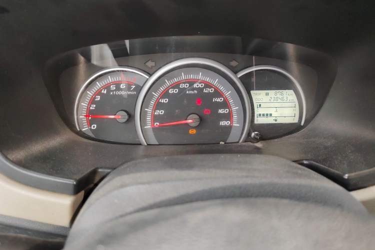 Used CHANGAN OSHAN Olisway 2013 1.4L Manual Jingxiang Model Odometer Close Up