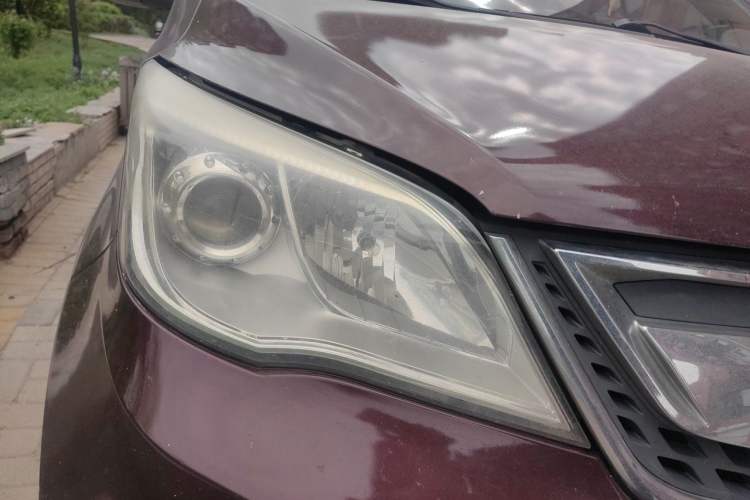 Used CHANGAN OSHAN Olisway 2013 1.2L Manual Elite Model Right Front Headlight