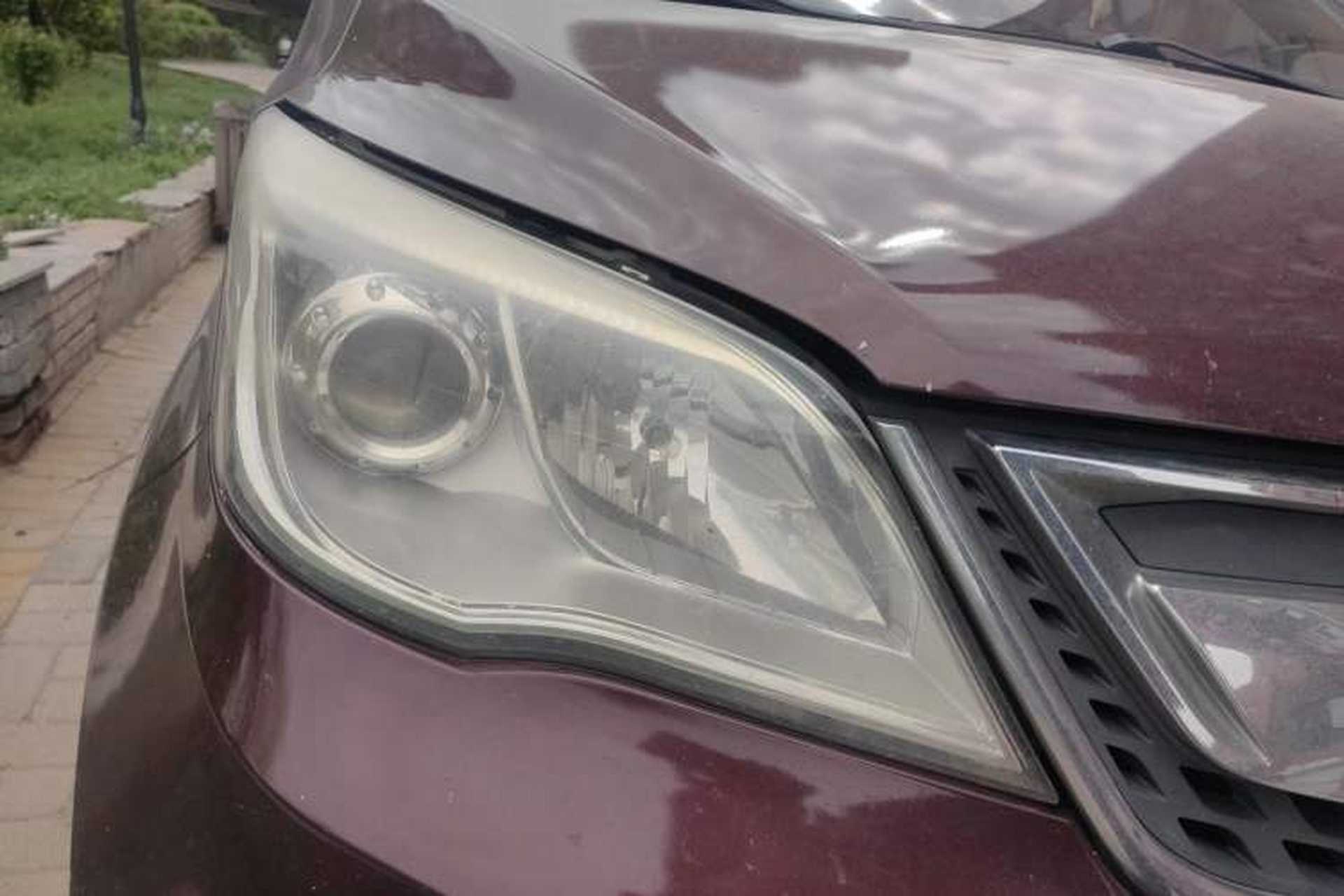 Used CHANGAN OSHAN Olisway 2013 1.2L Manual Elite Model Right Front Headlight