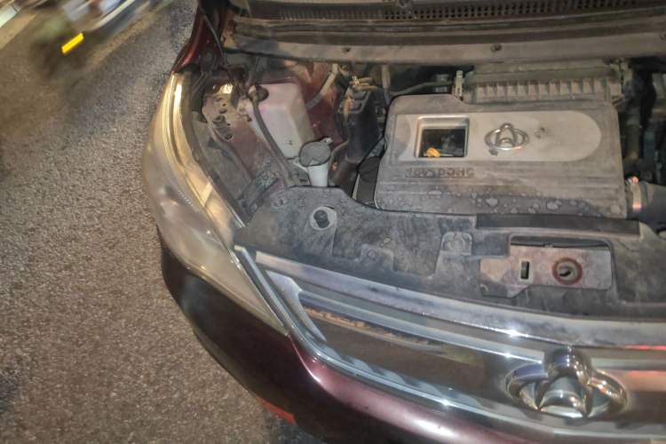 Used CHANGAN OSHAN Olisway 2013 1.2L Manual Elite Model Right Front Headlight