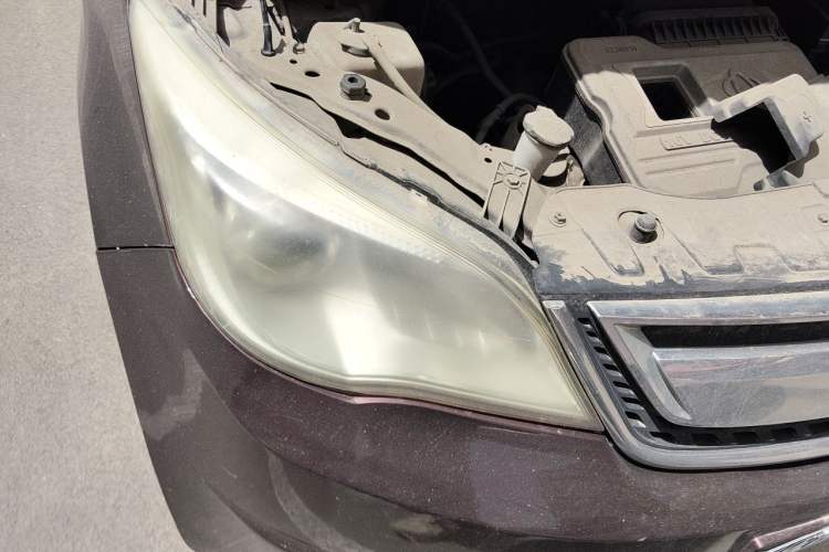 Used CHANGAN OSHAN Olisway 2013 1.2L Manual Elite Model Right Front Headlight