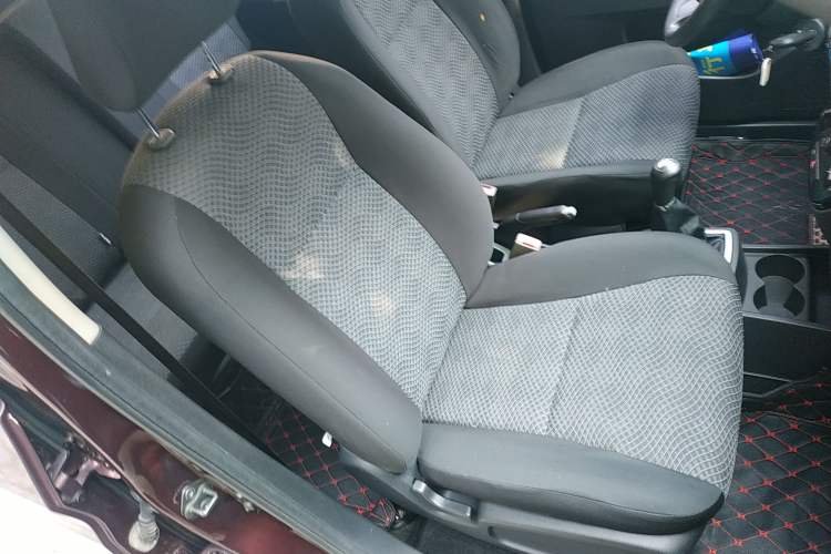 Used CHANGAN OSHAN Olisway 2013 1.2L Manual Elite Model Right Front Seat