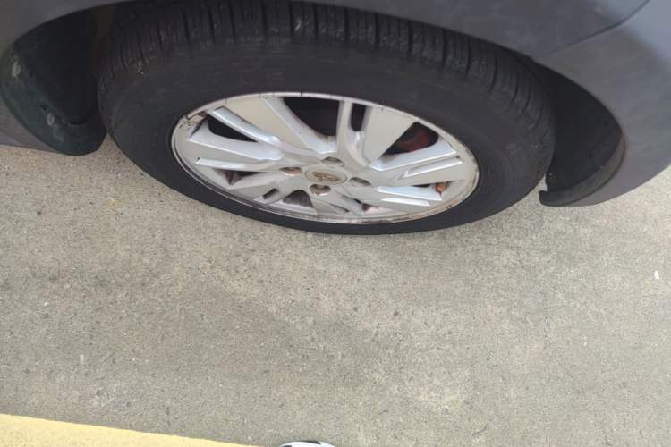 Used CHANGAN OSHAN Olisway 2013 1.4L Manual Jingxiang Model Right Front Wheel Hub