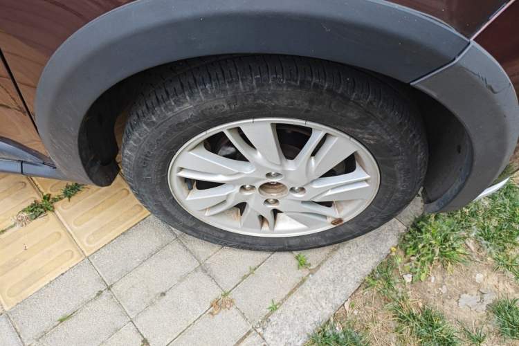 Used CHANGAN OSHAN Olisway 2013 1.4L Manual Jingxiang Model Right Front Wheel Hub