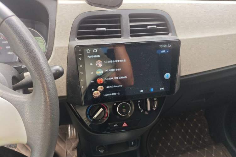 Used CHANGAN OSHAN Olisway 2013 1.2L Manual Elite Model Audio And AC Panel