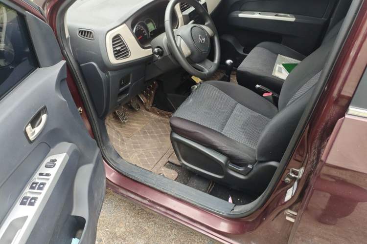 Used CHANGAN OSHAN Olisway 2013 1.2L Manual Elite Model Driver Seat