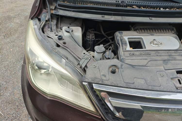 Used CHANGAN OSHAN Olisway 2013 1.2L Manual Elite Model Engine Bay Right