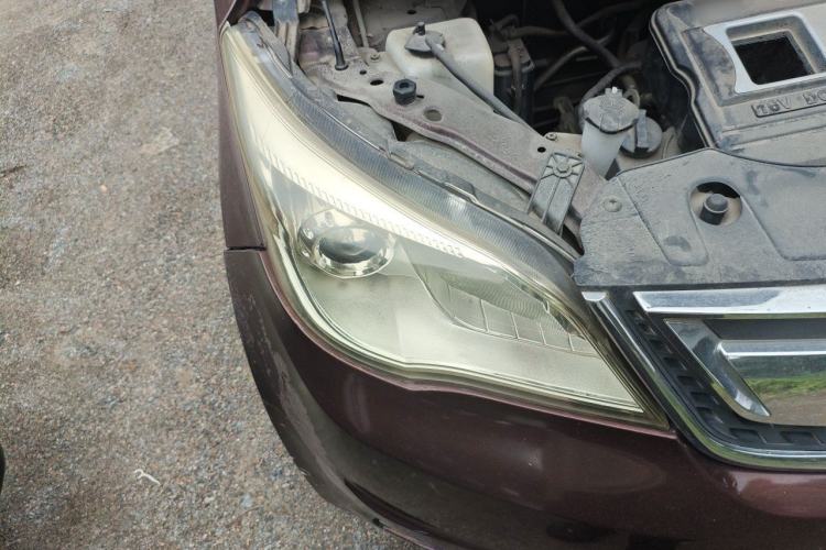 Used CHANGAN OSHAN Olisway 2013 1.2L Manual Elite Model Right Front Headlight