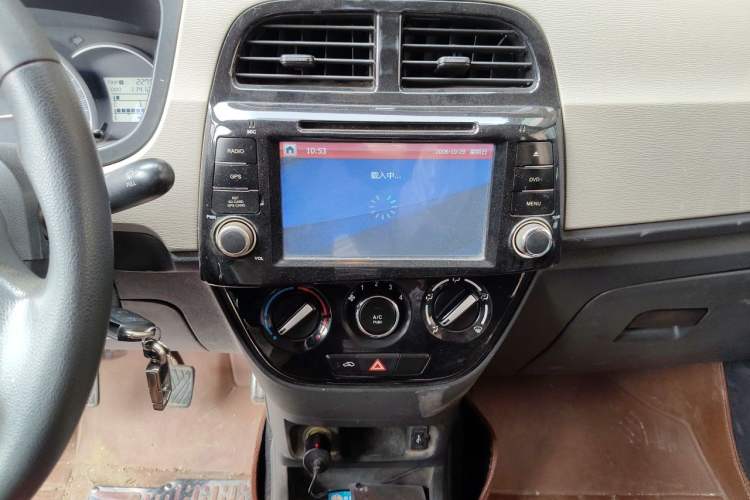 Used CHANGAN OSHAN Olisway 2013 1.2L Manual Comfort Model Audio And AC Panel