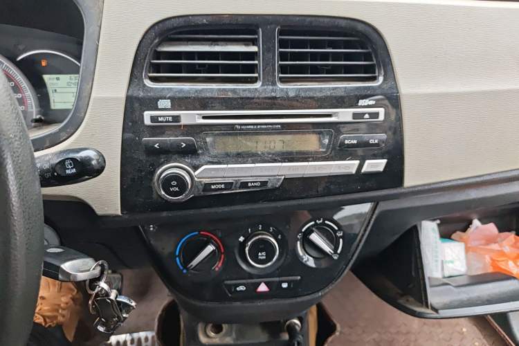 Used CHANGAN OSHAN Olisway 2013 1.4L Manual Jingxiang Model Audio And AC Panel