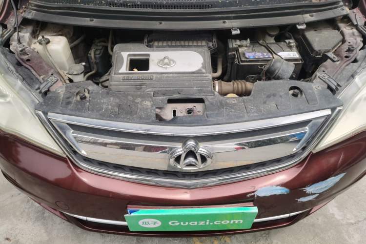 Used CHANGAN OSHAN Olisway 2013 1.2L Manual Elite Model Engine Bay