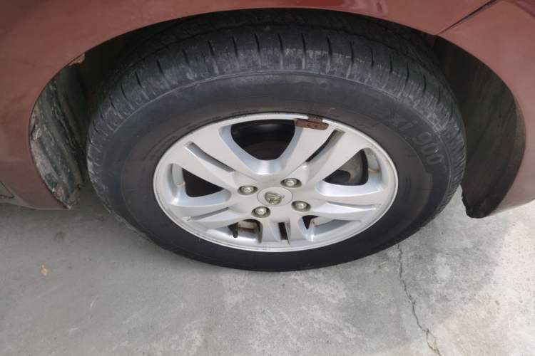 Used CHANGAN OSHAN Olisway 2013 1.2L Manual Elite Model Right Front Wheel Hub