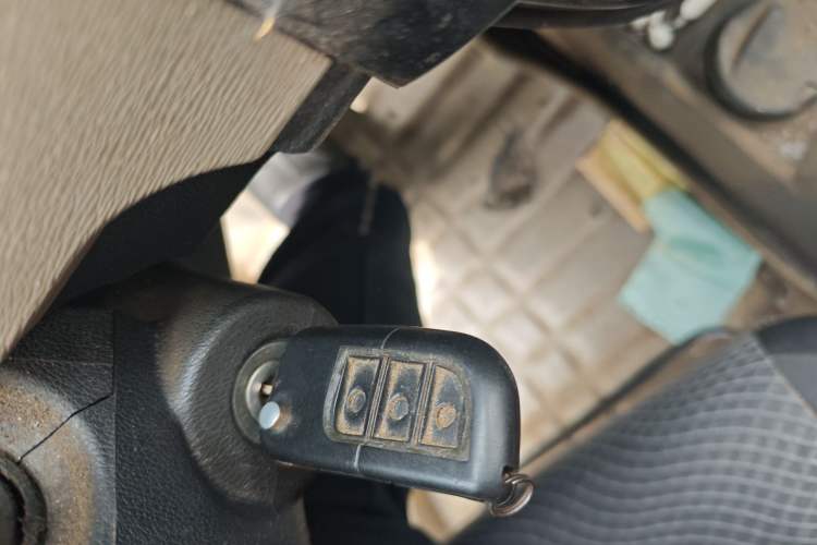 Used CHANGAN OSHAN Olisway 2013 1.2L Manual Elite Model Vehicle Key