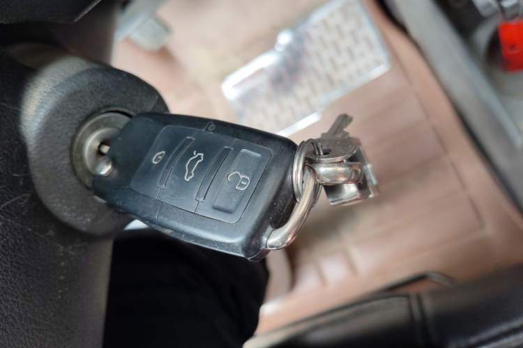Used CHANGAN OSHAN Olisway 2013 1.2L Manual Comfort Model Vehicle Key