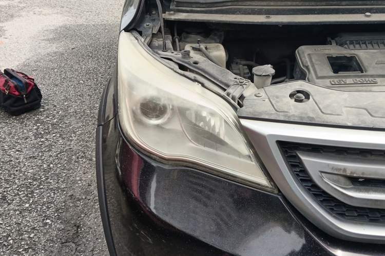 Used CHANGAN OSHAN Olisway 2013 1.4L Manual Jingxiang Model Right Front Headlight