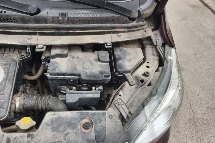 Used CHANGAN OSHAN Olisway 2013 1.2L Manual Comfort Model Engine Bay Left