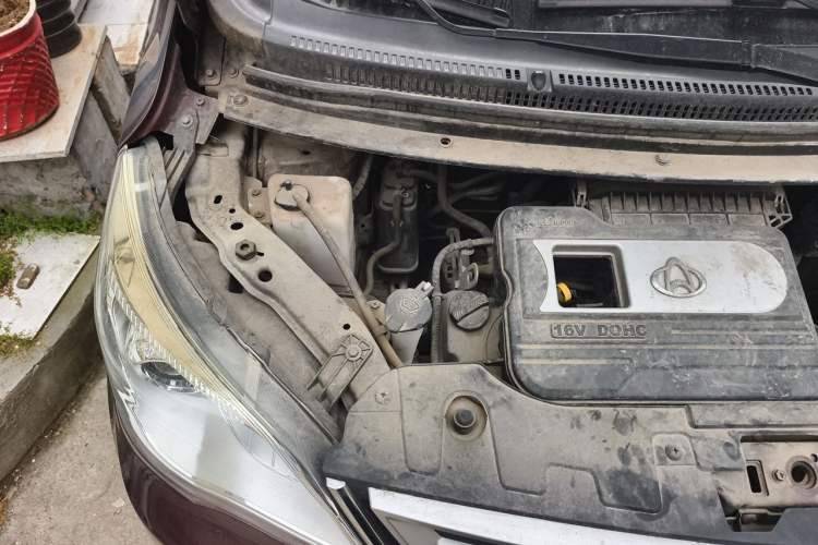 Used CHANGAN OSHAN Olisway 2013 1.2L Manual Comfort Model Engine Bay Right