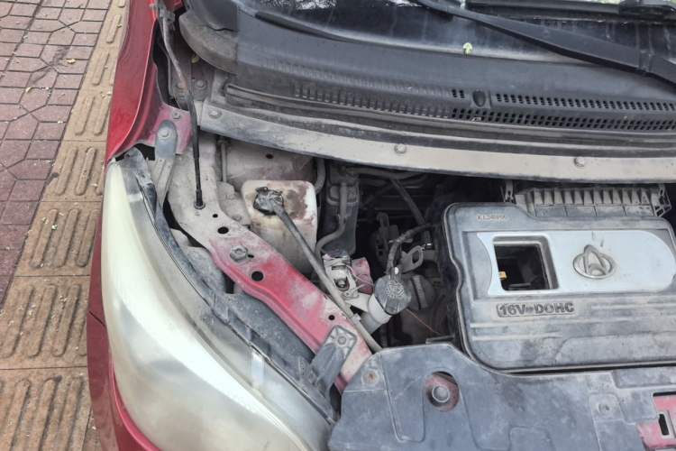 Used CHANGAN OSHAN Olisway 2013 1.2L Manual Elite Model Engine Bay Right