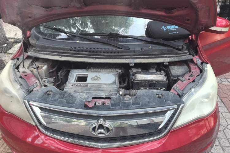 Used CHANGAN OSHAN Olisway 2013 1.2L Manual Elite Model Engine Bay