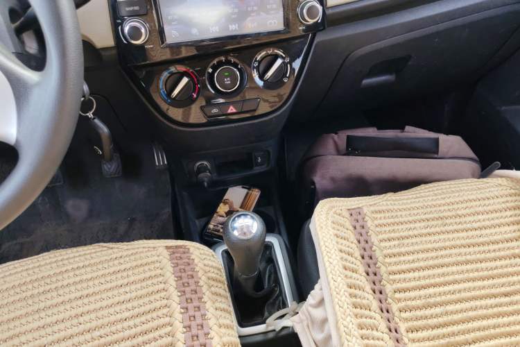 Used CHANGAN OSHAN Olisway 2013 1.2L Manual Elite Model Gear Lever