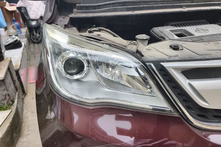 Used CHANGAN OSHAN Olisway 2013 1.2L Manual Comfort Model Right Front Headlight
