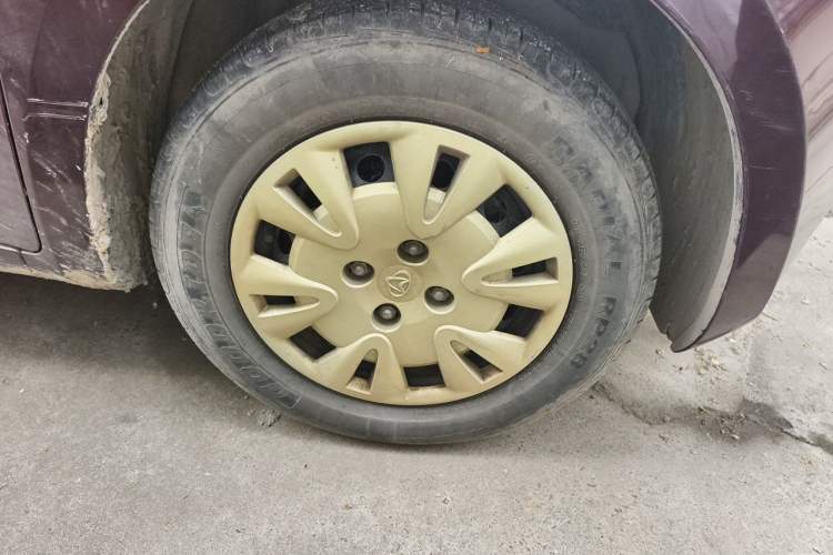 Used CHANGAN OSHAN Olisway 2013 1.2L Manual Comfort Model Right Front Wheel Hub