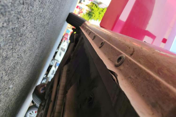 Used CHANGAN OSHAN Olisway 2013 1.2L Manual Elite Model Right Side Sill