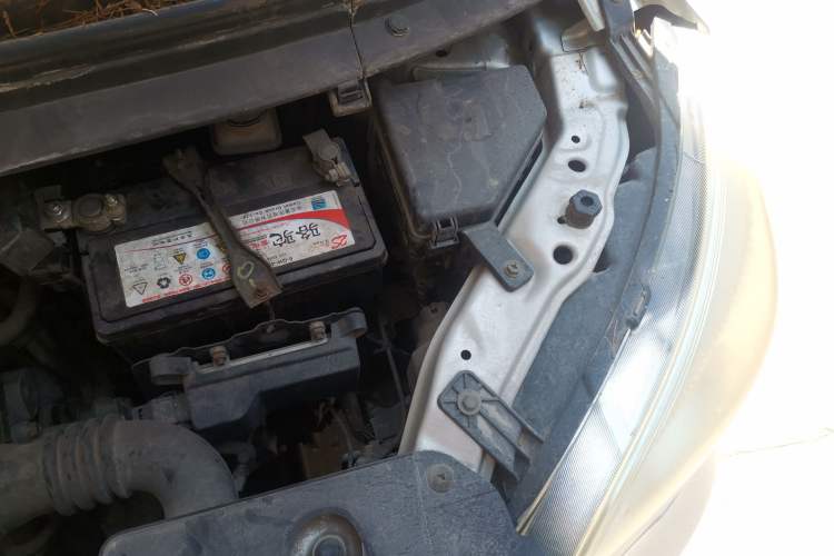 Used CHANGAN OSHAN Olisway 2013 1.2L Manual Elite Model Engine Bay Left