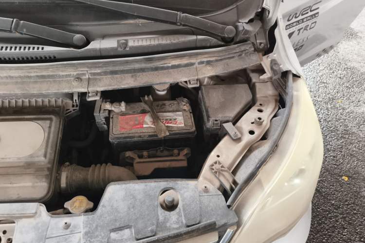 Used CHANGAN OSHAN Olisway 2013 1.2L Manual Elite Model Engine Bay Left