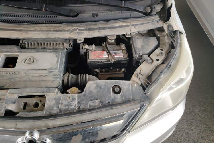 Used CHANGAN OSHAN Olisway 2013 1.2L Manual Elite Model Engine Bay Left