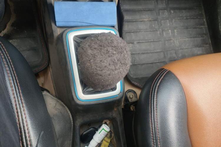 Used CHANGAN OSHAN Olisway 2013 1.2L Manual Comfort Model Gear Lever