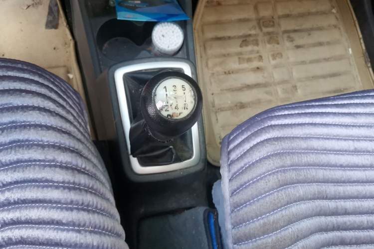Used CHANGAN OSHAN Olisway 2013 1.2L Manual Elite Model Gear Lever