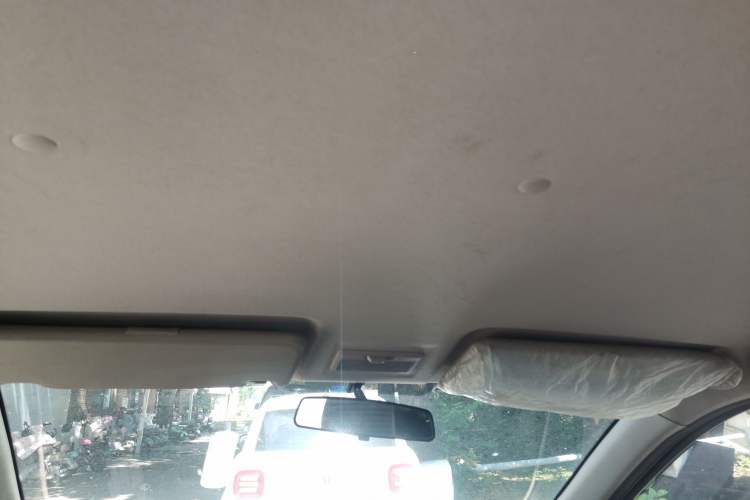 Used CHANGAN OSHAN Olisway 2013 1.2L Manual Elite Model Headliner