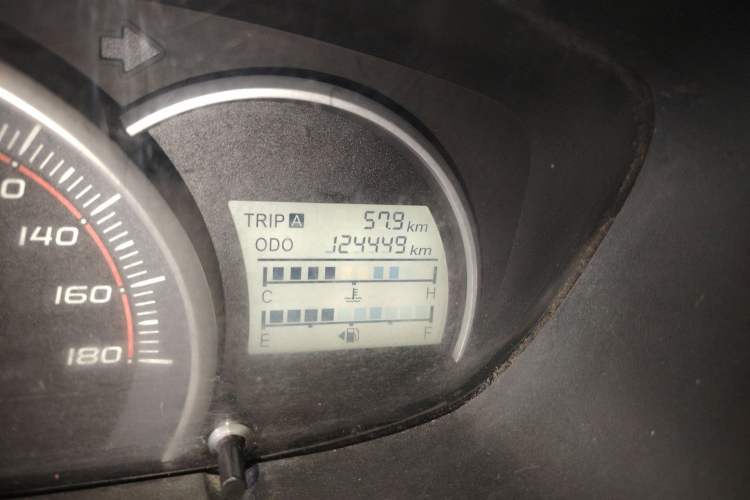 Used CHANGAN OSHAN Olisway 2013 1.2L Manual Elite Model Odometer Close Up