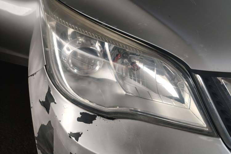 Used CHANGAN OSHAN Olisway 2013 1.2L Manual Elite Model Right Front Headlight