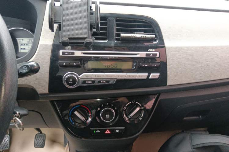 Used CHANGAN OSHAN Olisway 2013 1.4L Manual Jingxiang Model Audio And AC Panel