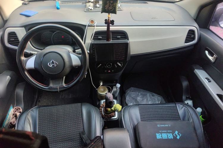 Used CHANGAN OSHAN Olisway 2013 1.4L Manual Jingxiang Model Center Console